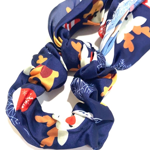 Christmas Holiday Scarf Scrunchie Ponytail Holder 2 in 1 Santa Can… - Picture 5 of 7